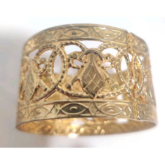 Vintage Set of 18 Gold Tone Metal Napkin Rings With Etched Design 1.75x1" NEW - Picture 9 of 12